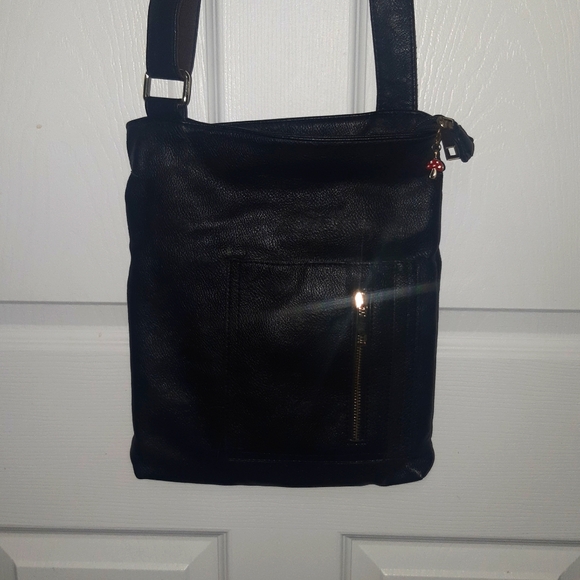 🆕️Pebbled Black Crossbody  With Gold Hardware width 10"×L12" - Picture 4 of 8